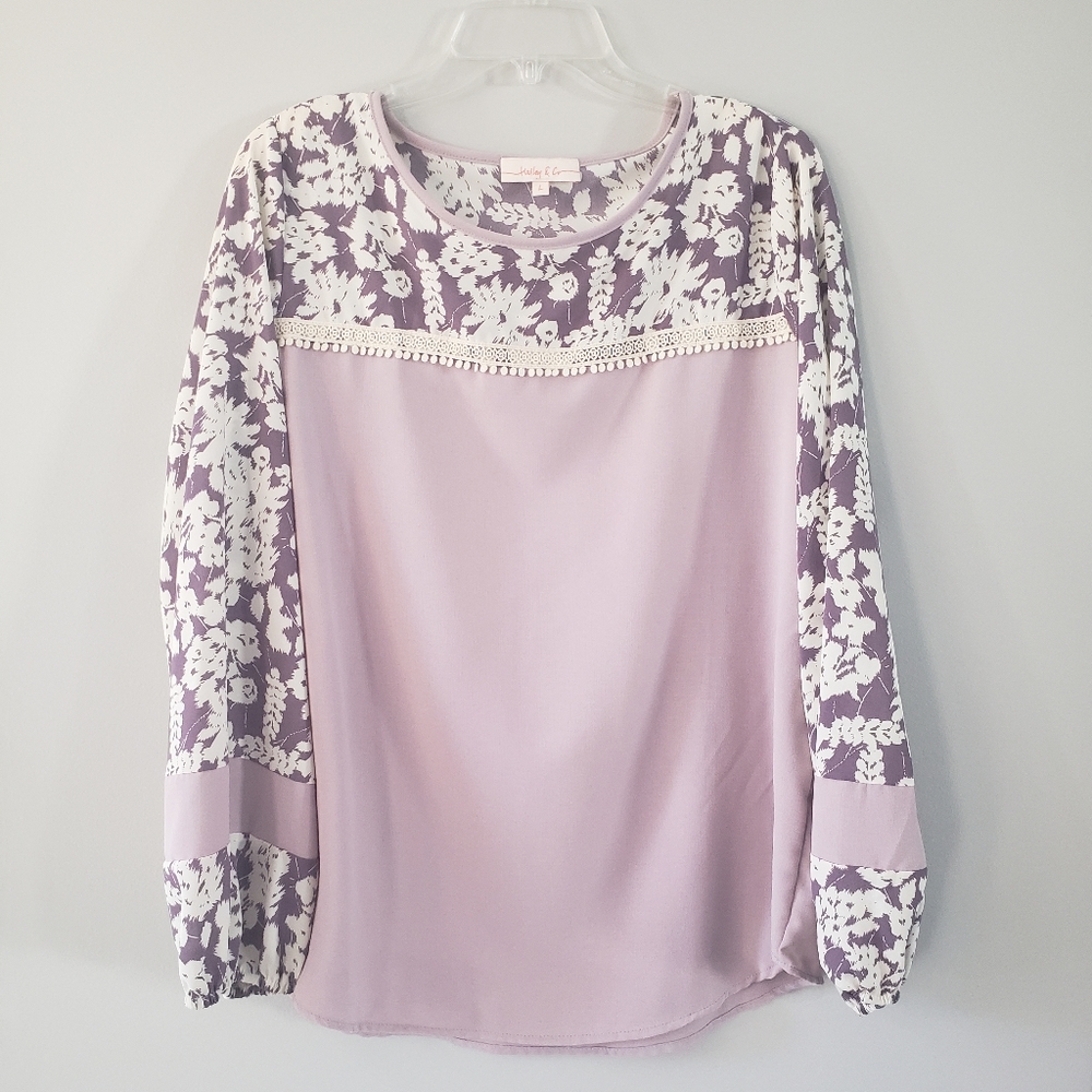 NWOT Hailey & Co Mixed Media Blouse - Size Large